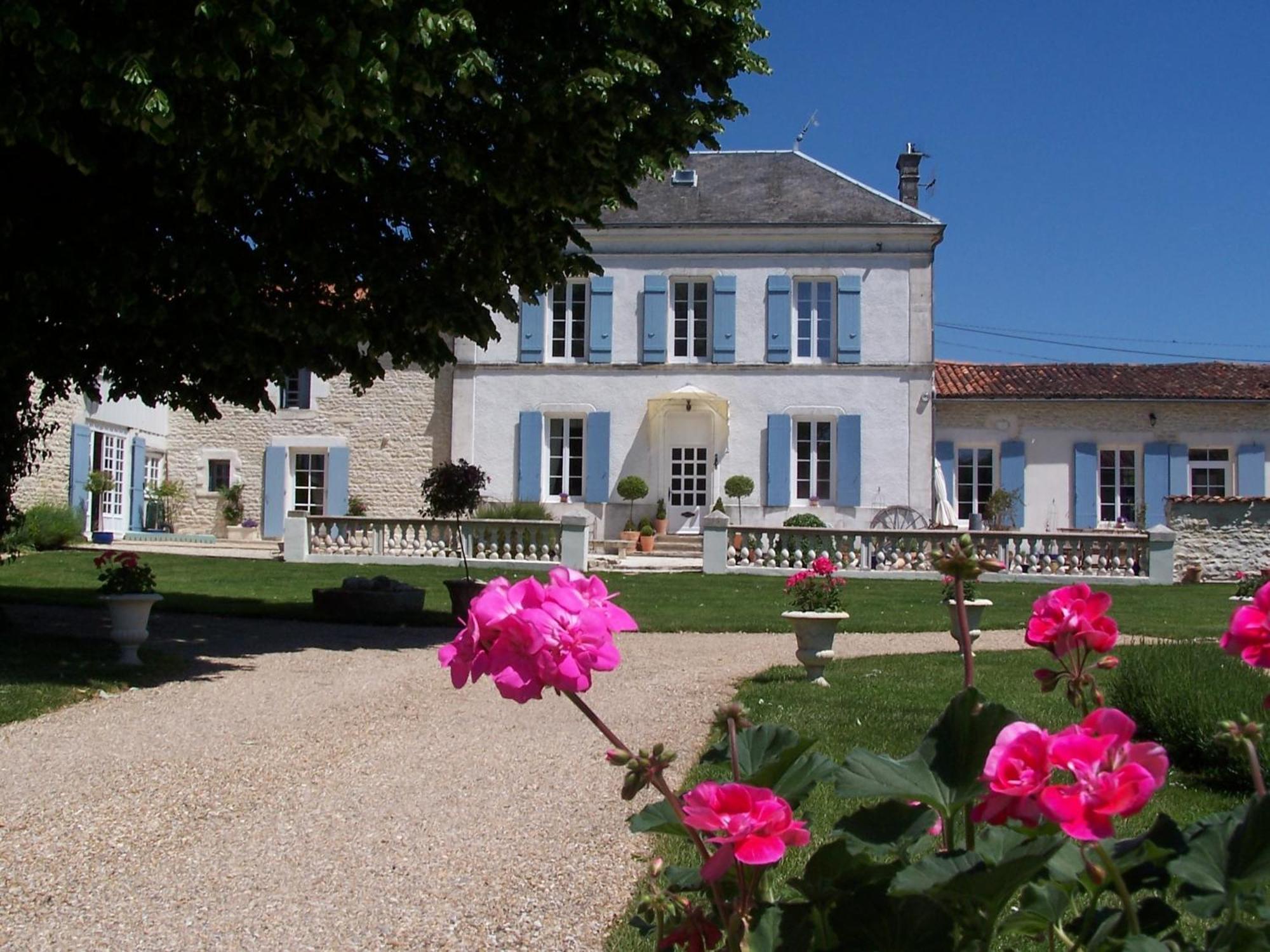 Maison d'hôtes Le Four à Pain Saint-Jean-dʼAngély